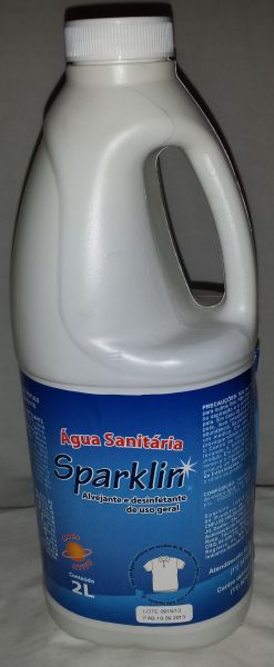 Água sanitária Sparklin, 2 litros